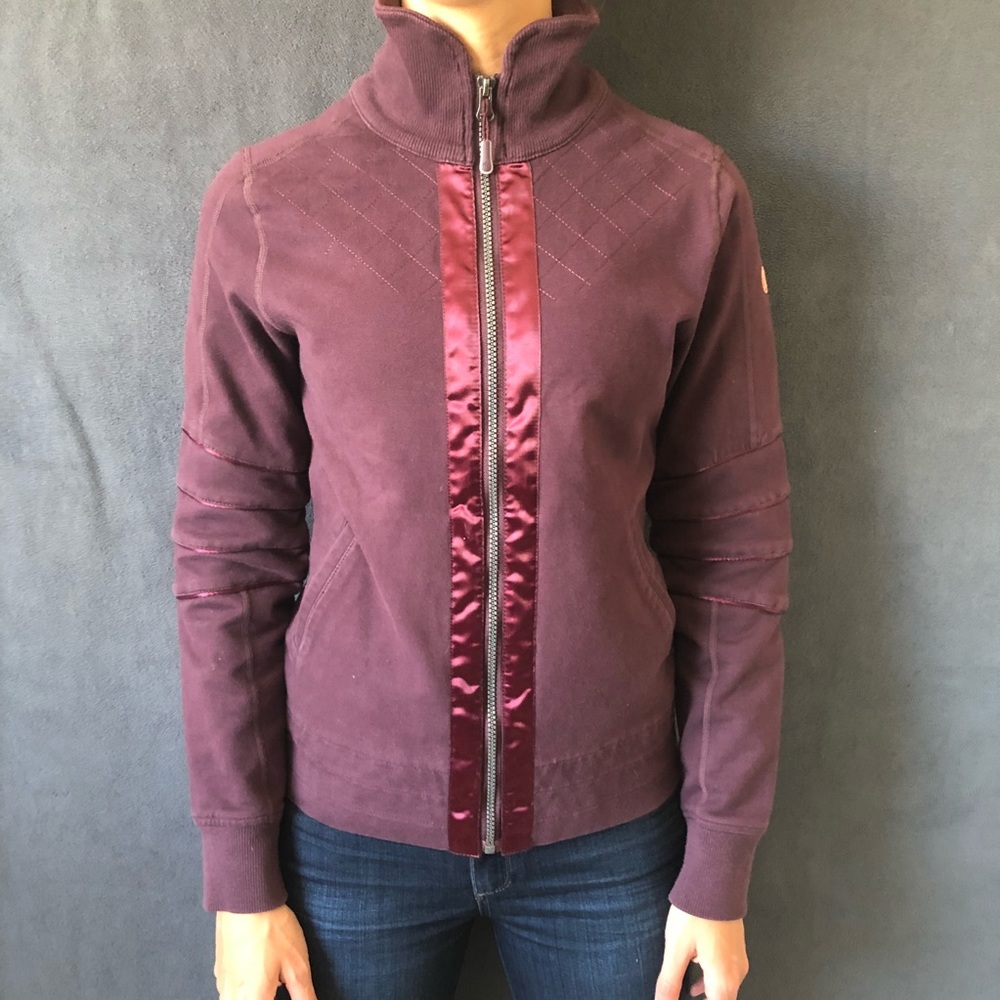 Lululemon full zip jacket. EUC